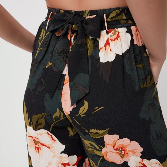 Aritzia Wilfred Faun Pants - Picture 13 of 13